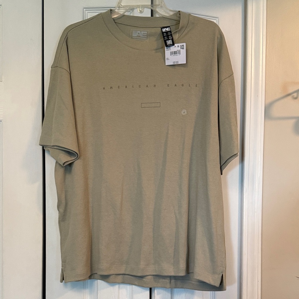 American Eagle Outfitters Men's Beige Short Sleeve Tee